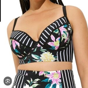 Torrid Swimsuit Swim Top Underwire Bikini Striped Floral Size 3 18/20 DD / F